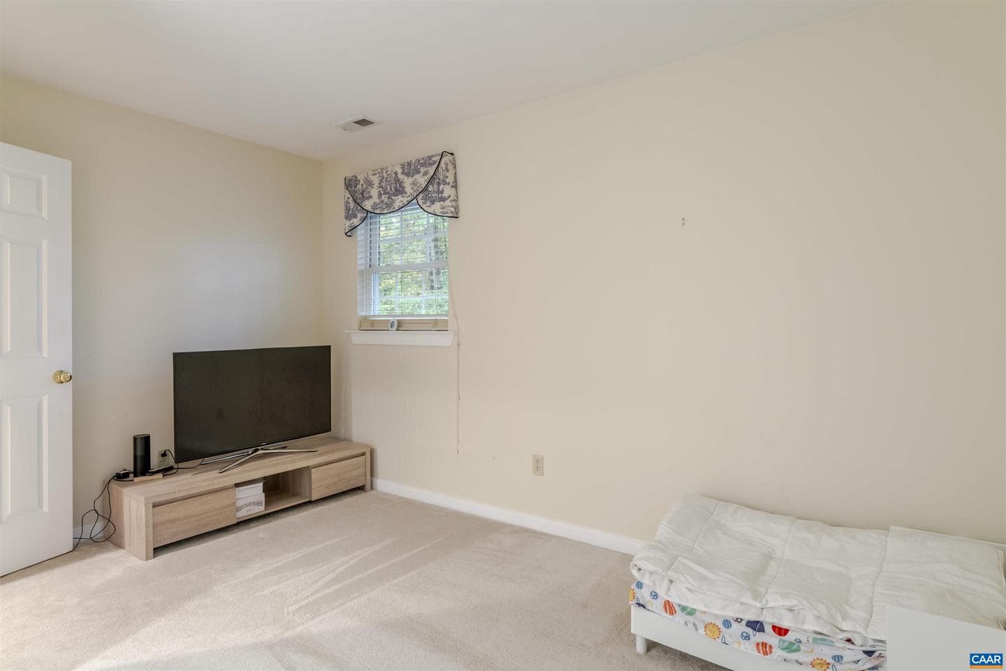 240 Oakmont Dr photo 31
