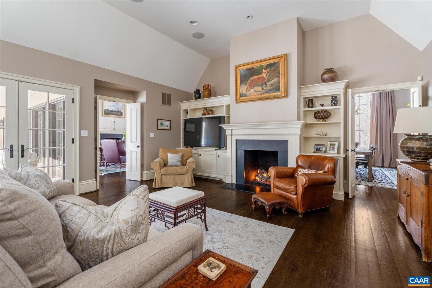 880 Club Dr photo 27