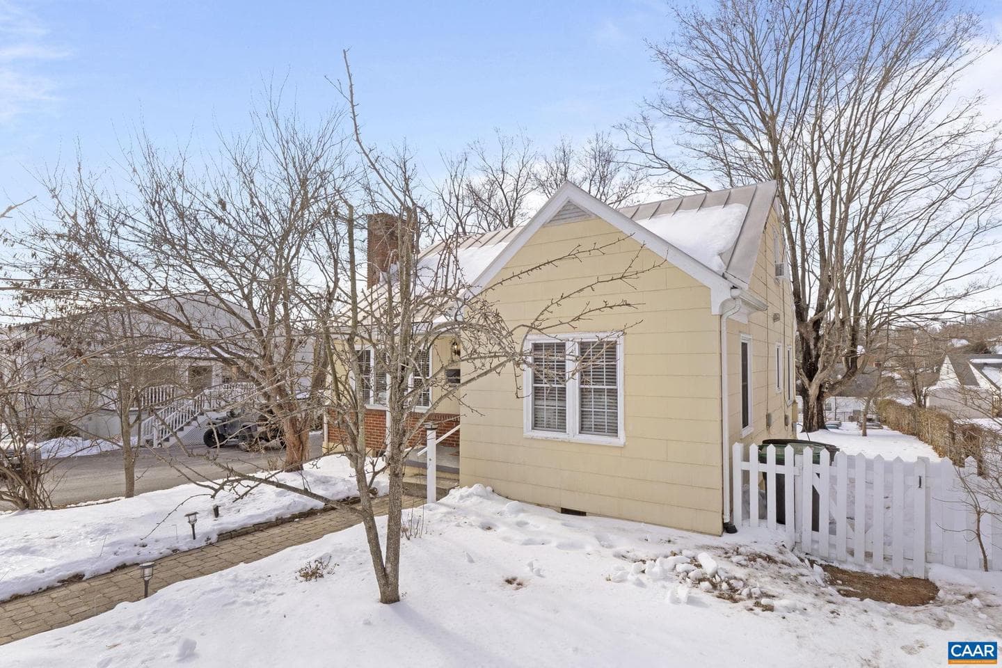 1319 Riverdale Dr photo 32