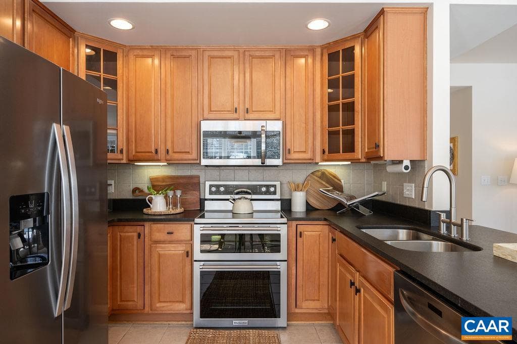 732 Russet Rd photo 13