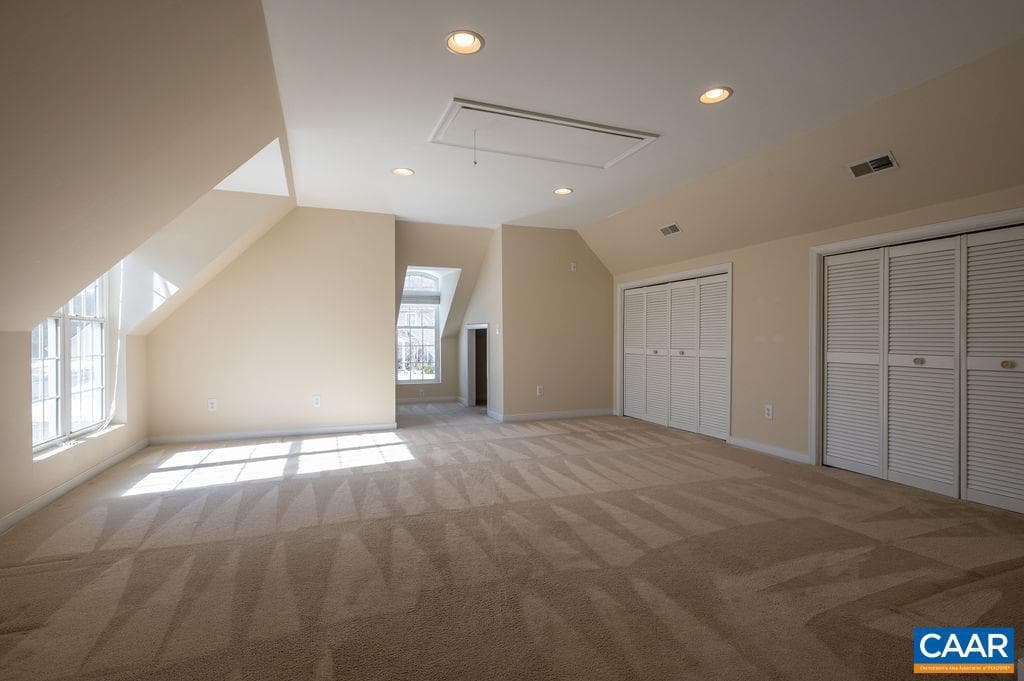 732 Russet Rd photo 35