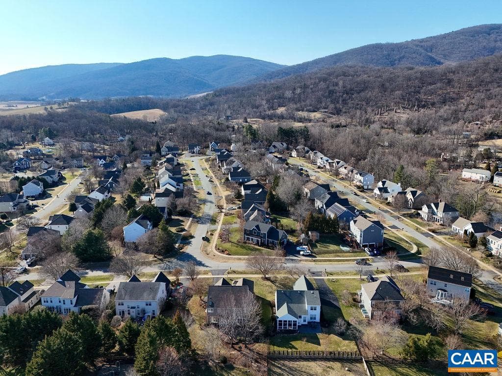 732 Russet Rd photo 45