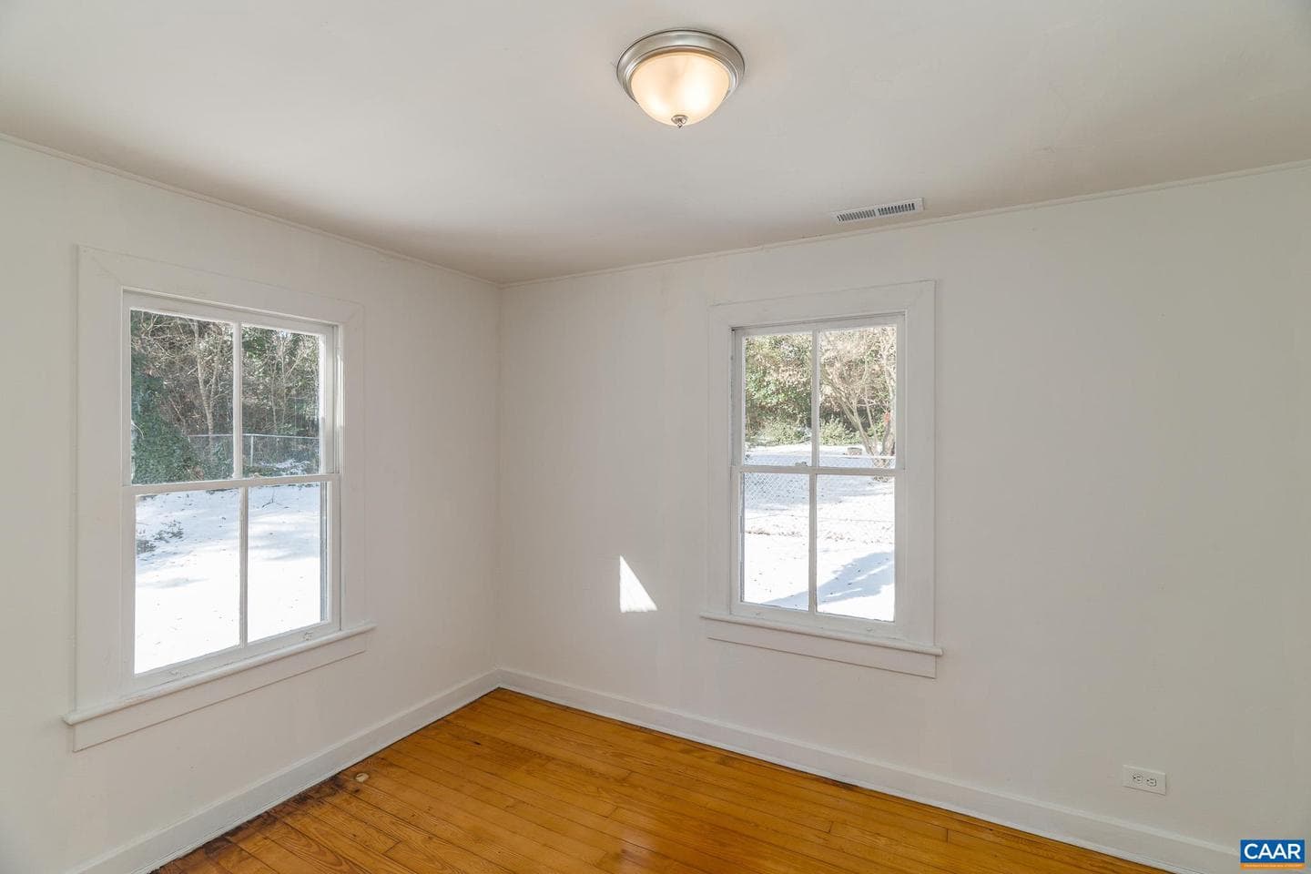 1108 Blenheim Ave photo 32