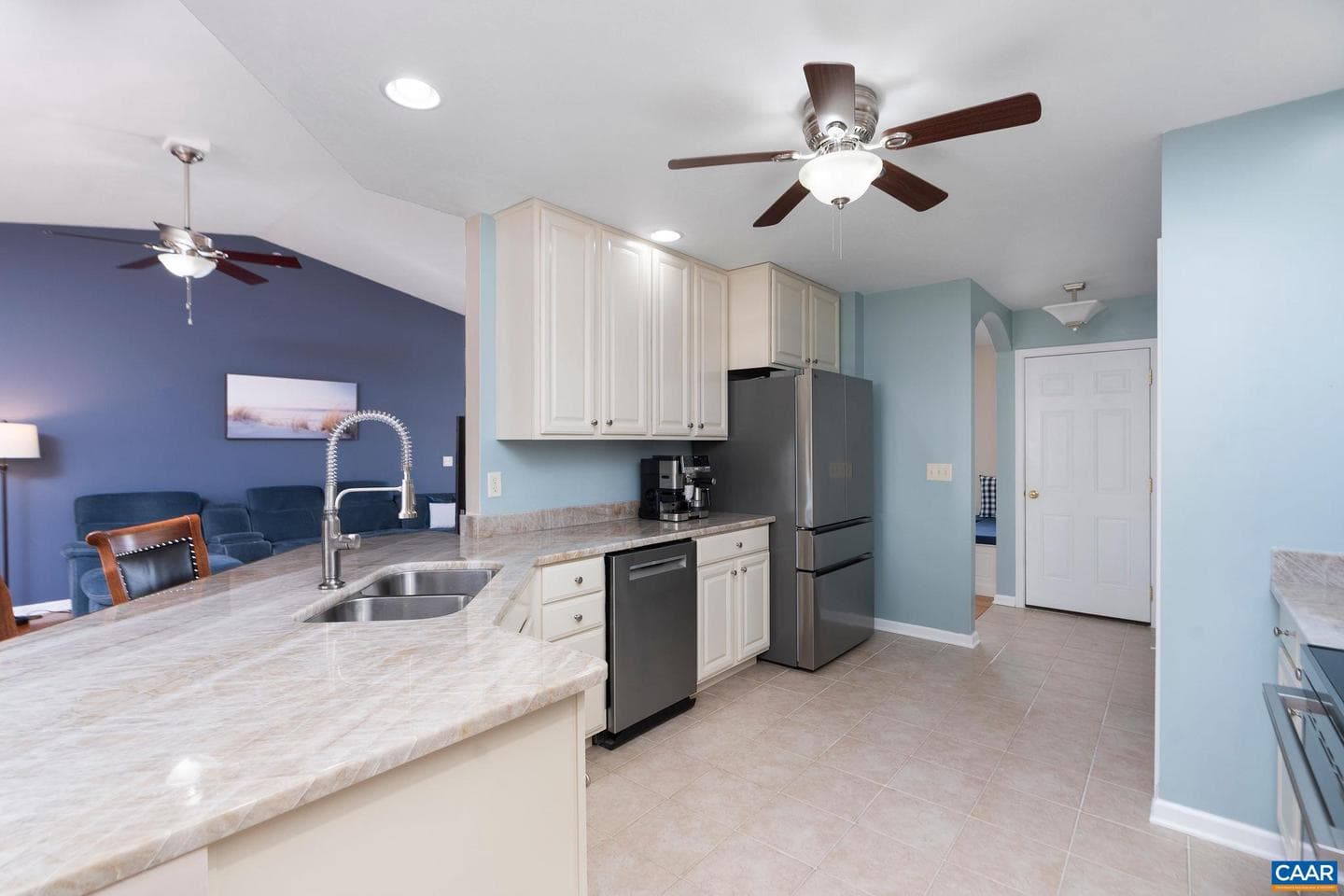 202 Bartley St photo 10