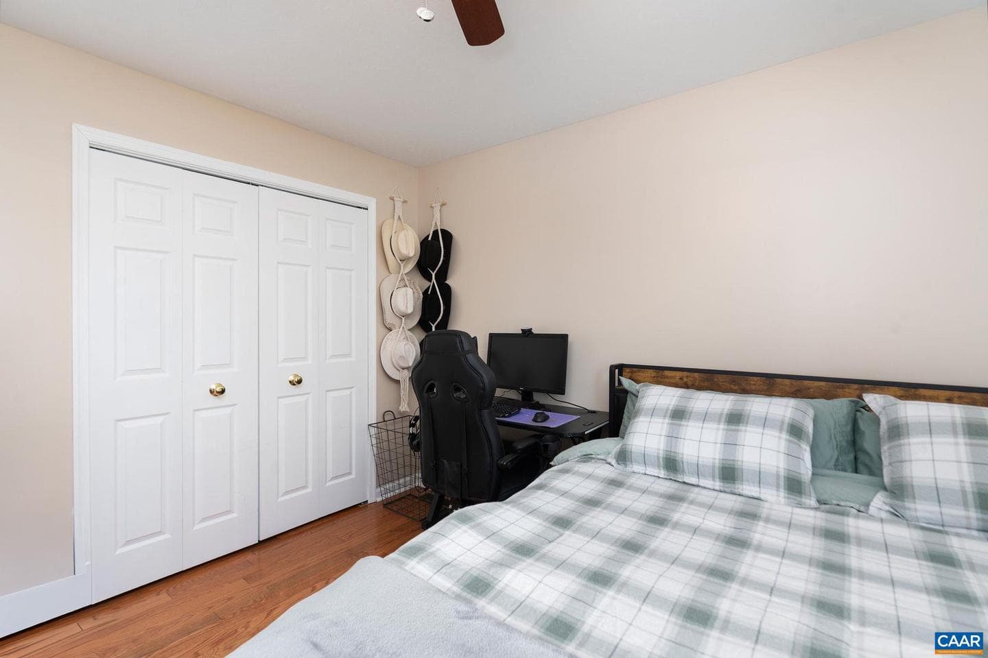 202 Bartley St photo 31