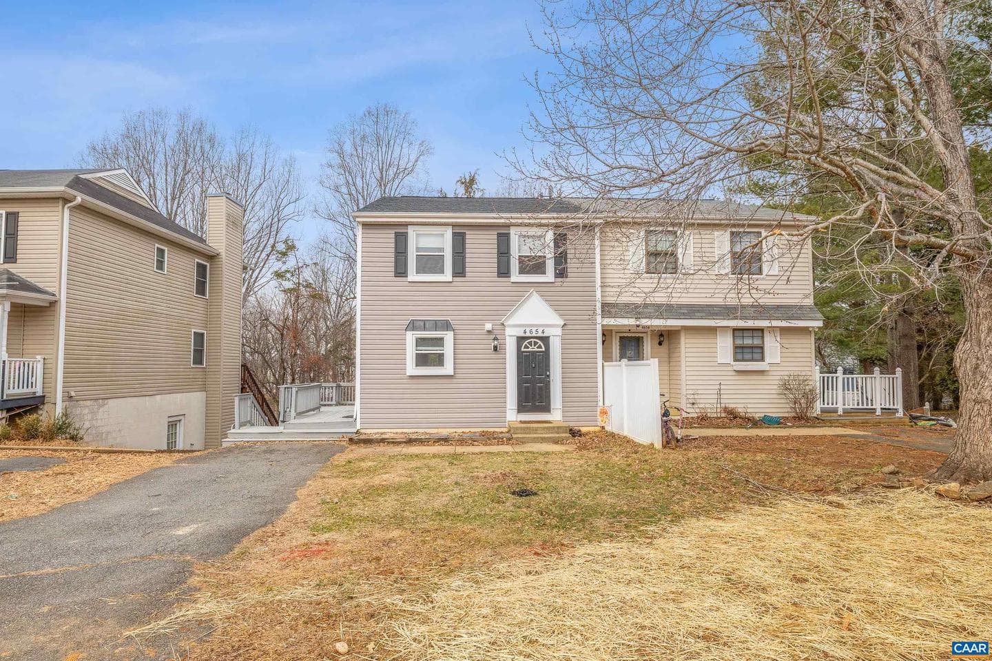4654 Briarwood Dr