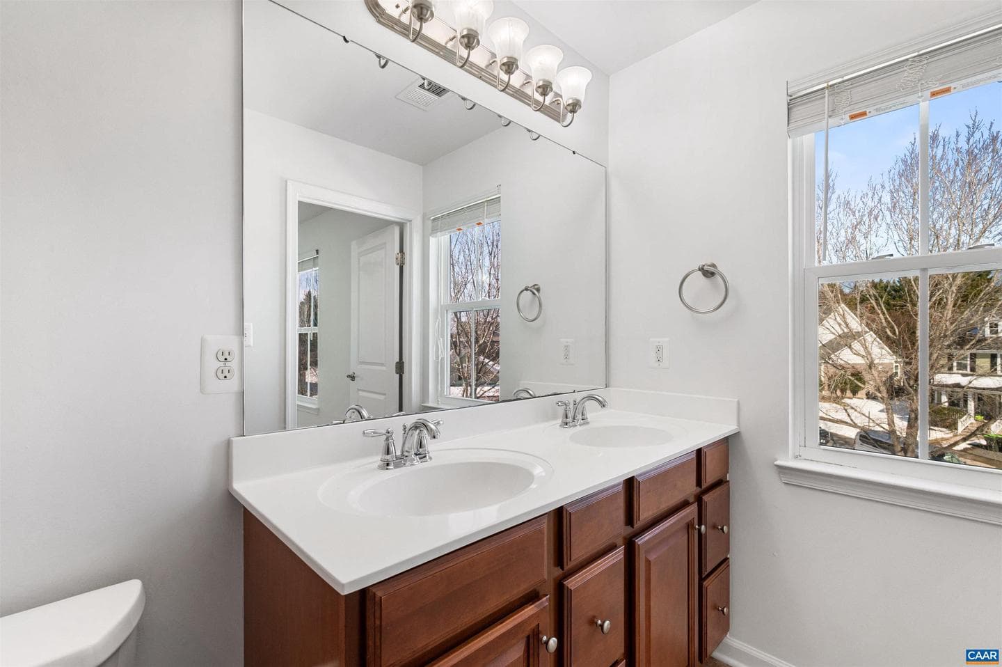1511 Wickham Pond Dr photo 30