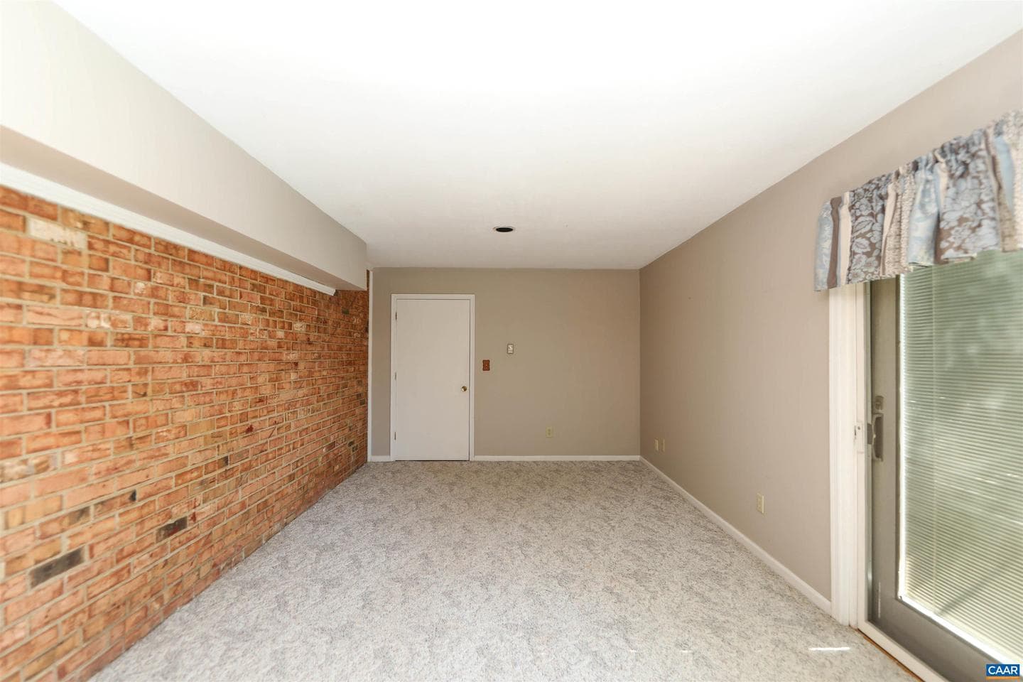 1004 Coleman St photo 29