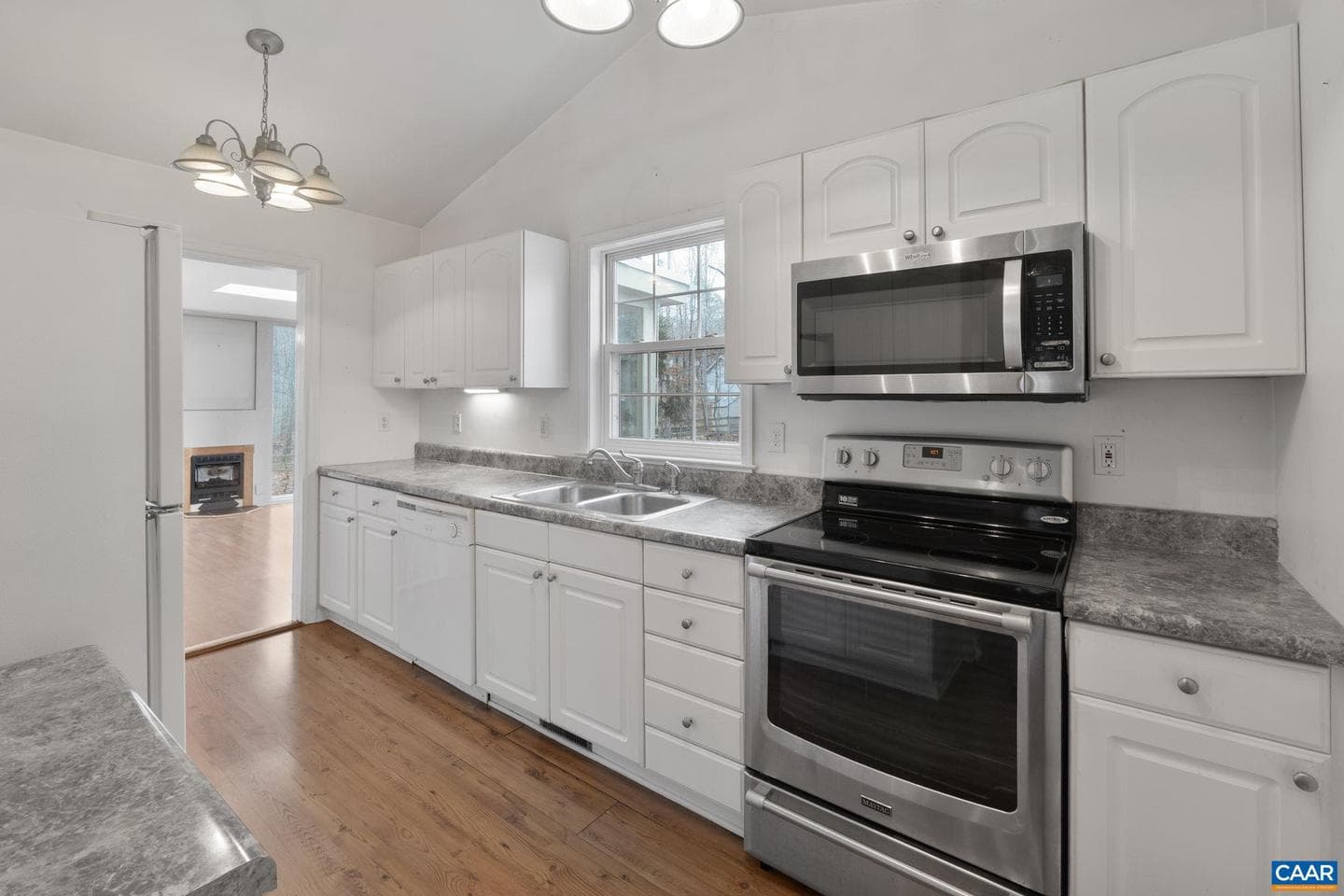 6 Pinehurst Rd photo 11
