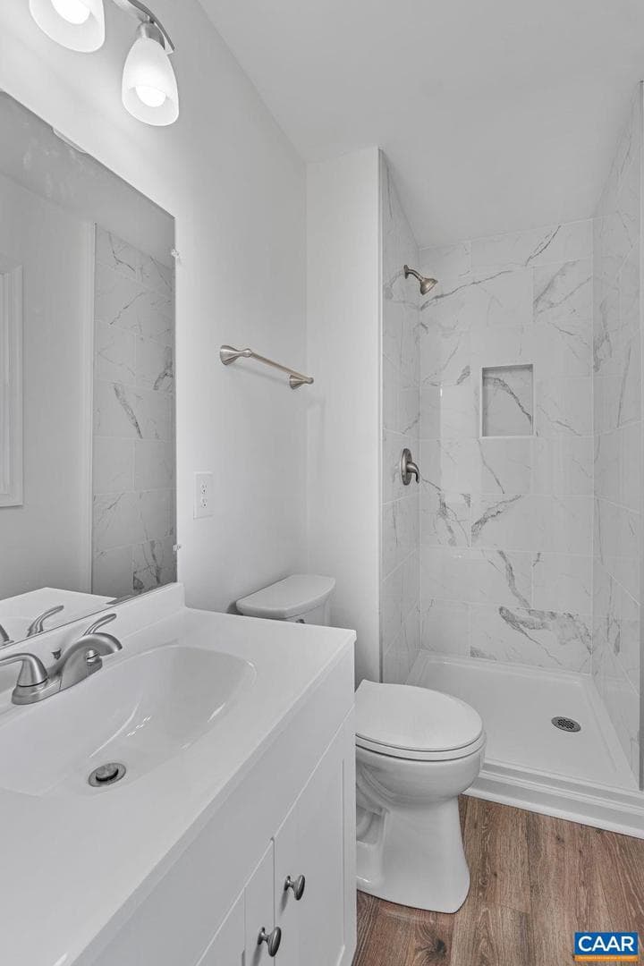 115 Deerwood Dr photo 26