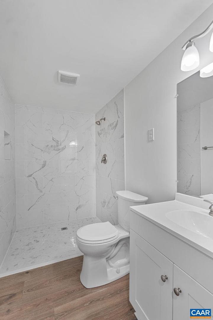115 Deerwood Dr photo 36