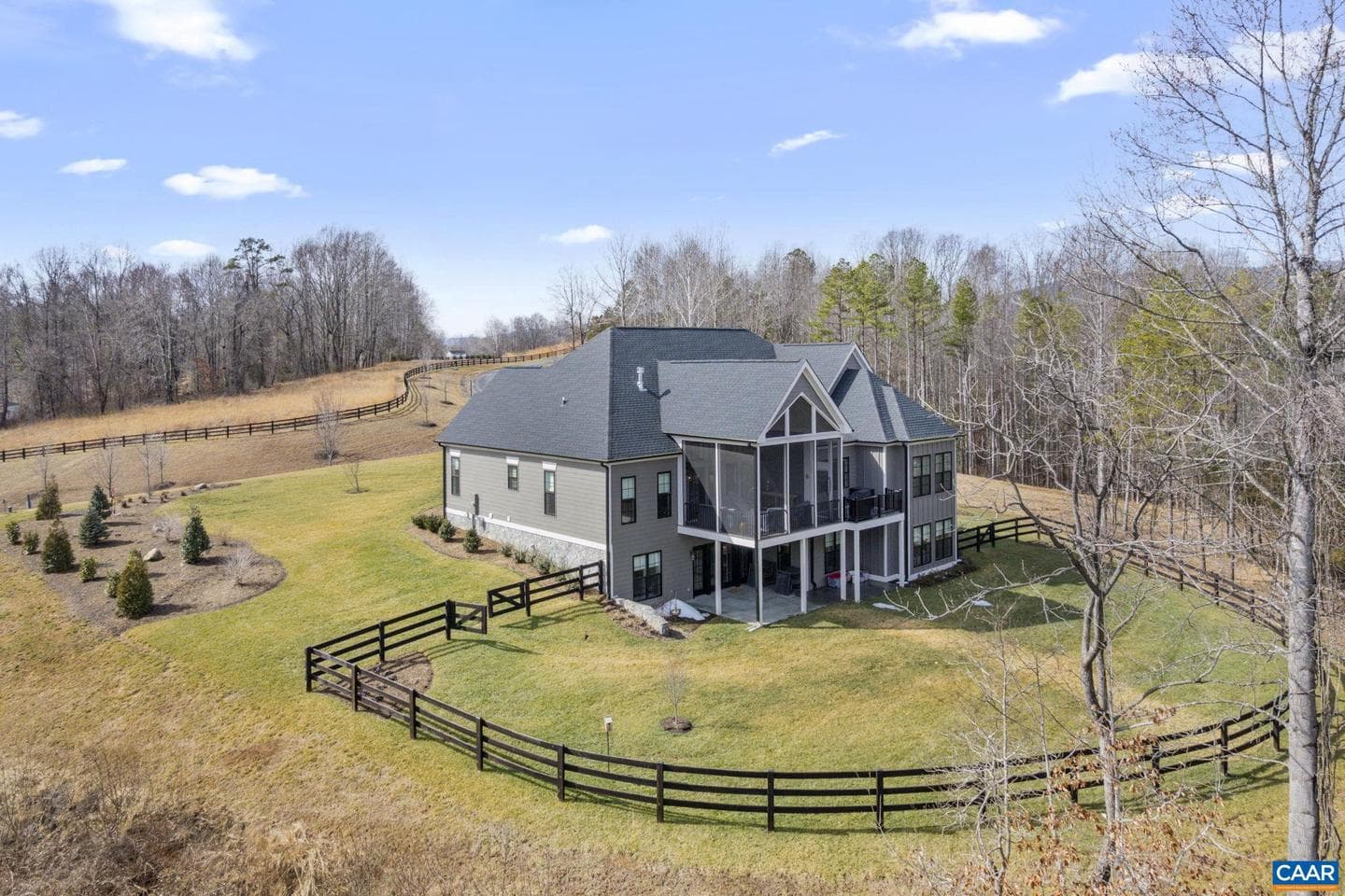 2019 Fairhill Mountain View photo 2