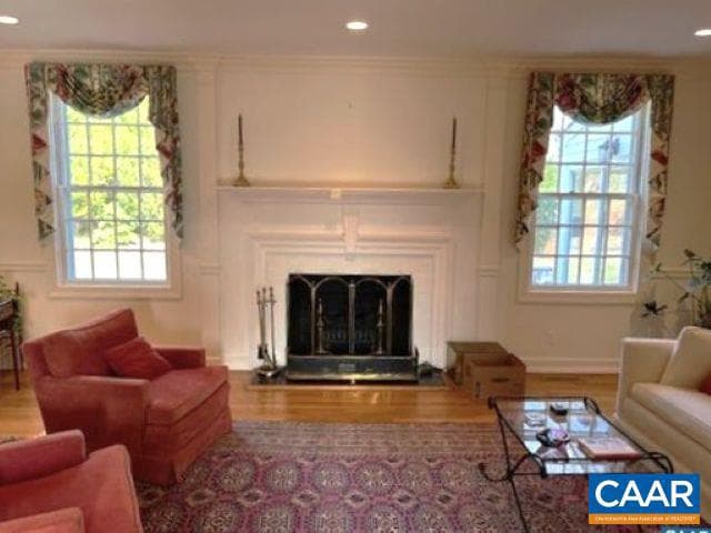 20 Ednam Village St photo 5