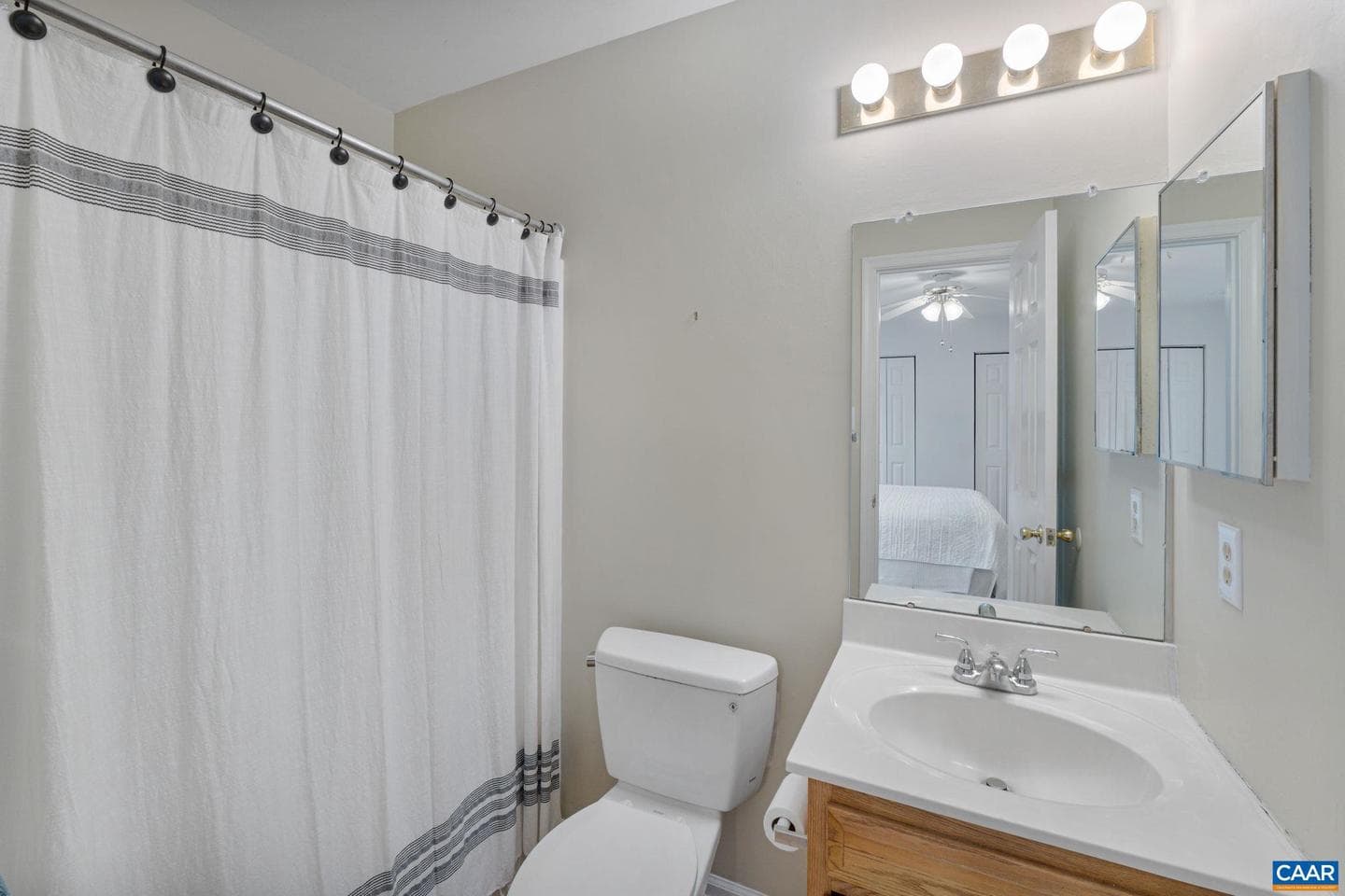 972 Towne Ln photo 15