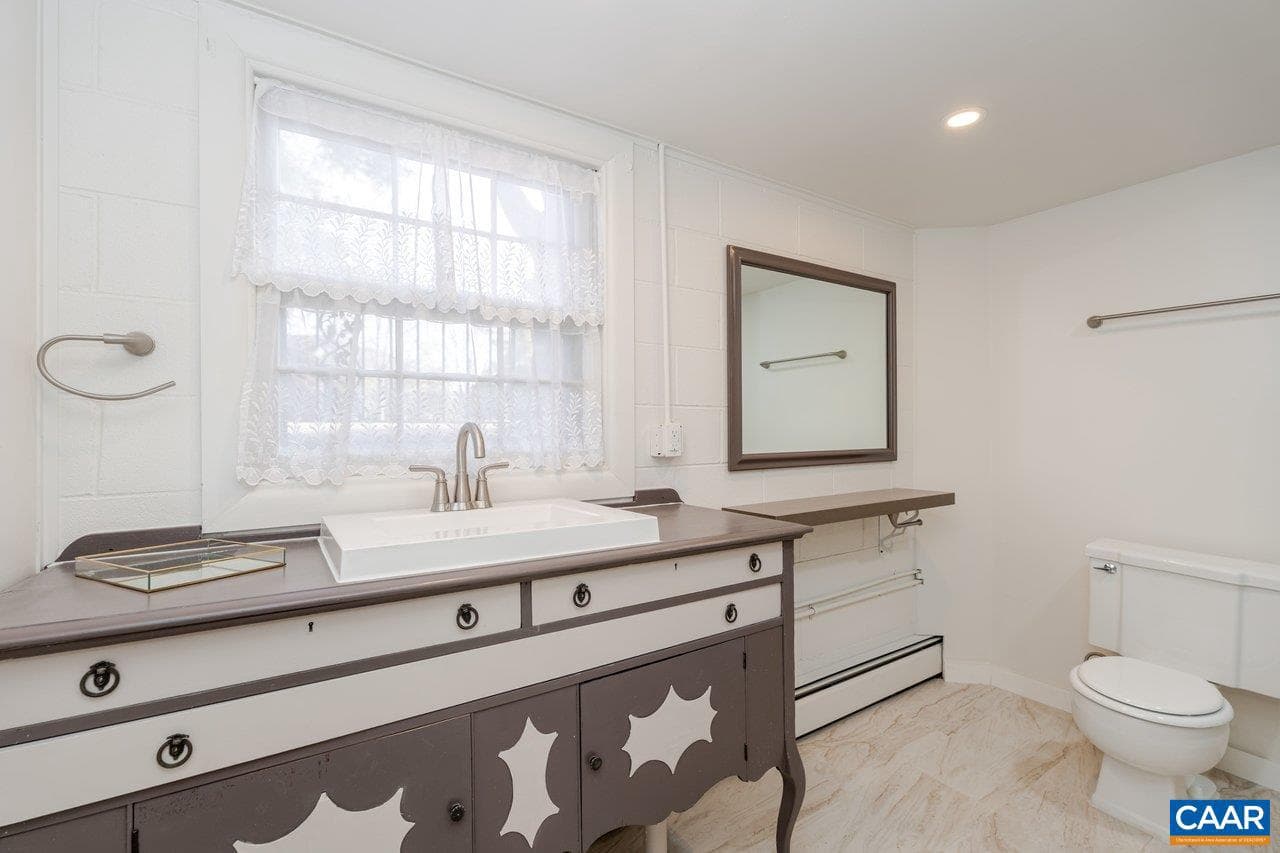1408 N Coalter St photo 35