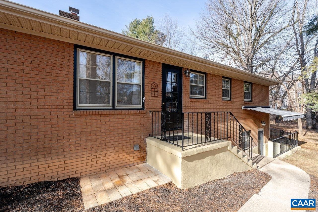 1408 N Coalter St photo 45
