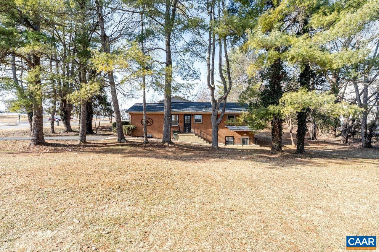 1408 N Coalter St photo 46