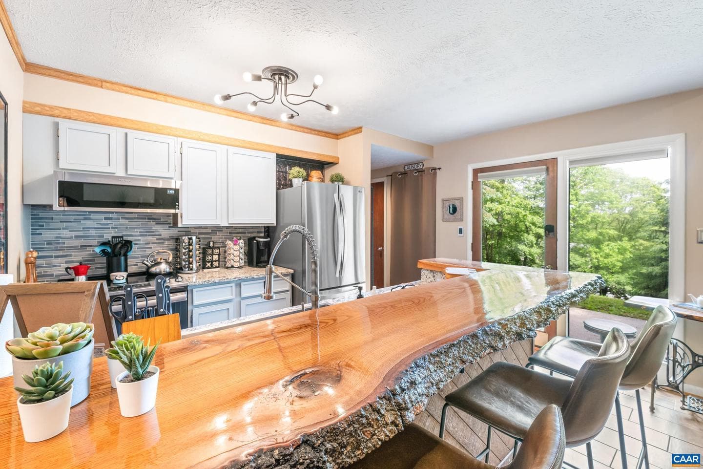 2225 Tanners Ridge Condos