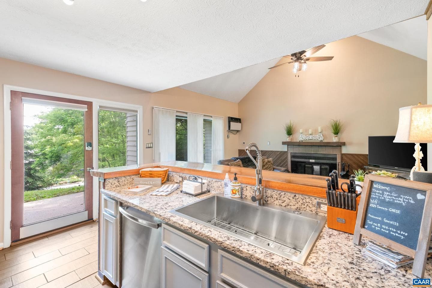 2225 Tanners Ridge Condos photo 6