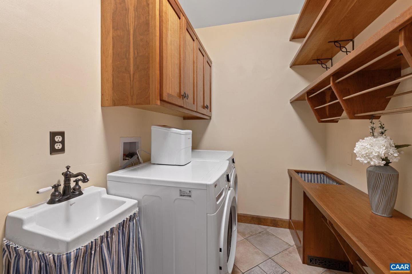 3104 Edgewater Dr photo 27