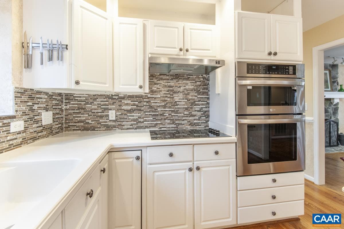 3595 Montgomery Ln photo 15