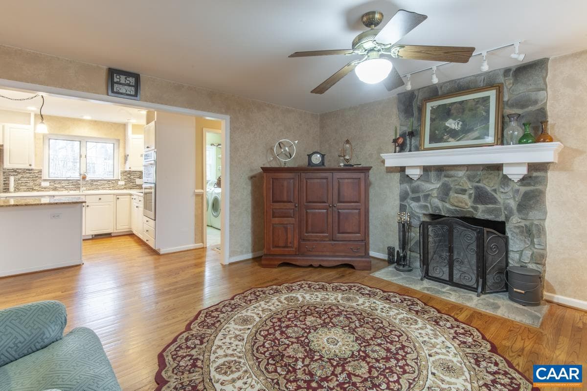 3595 Montgomery Ln photo 19