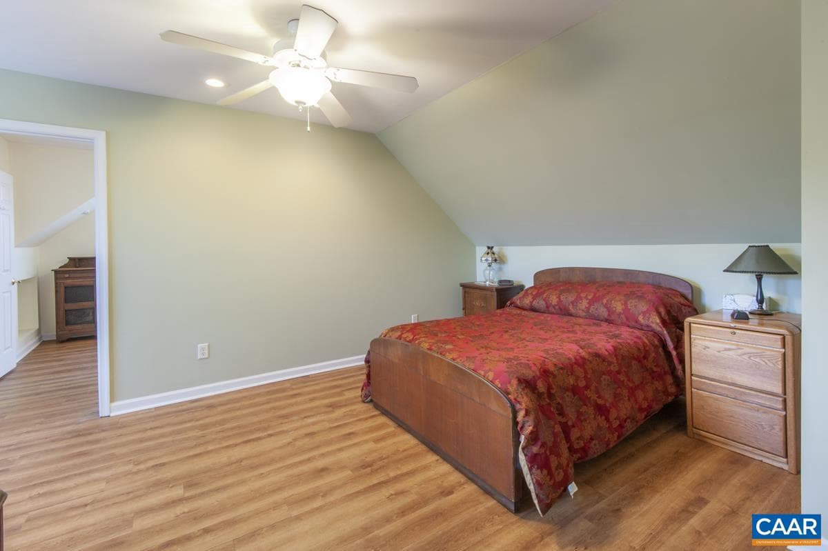 3595 Montgomery Ln photo 34