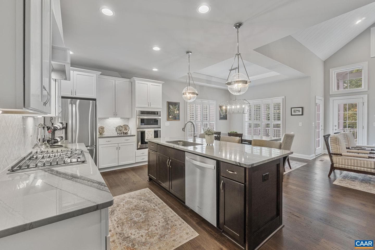 336 Avondale Ln photo 10