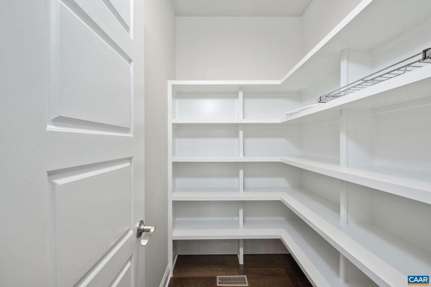 336 Avondale Ln photo 13