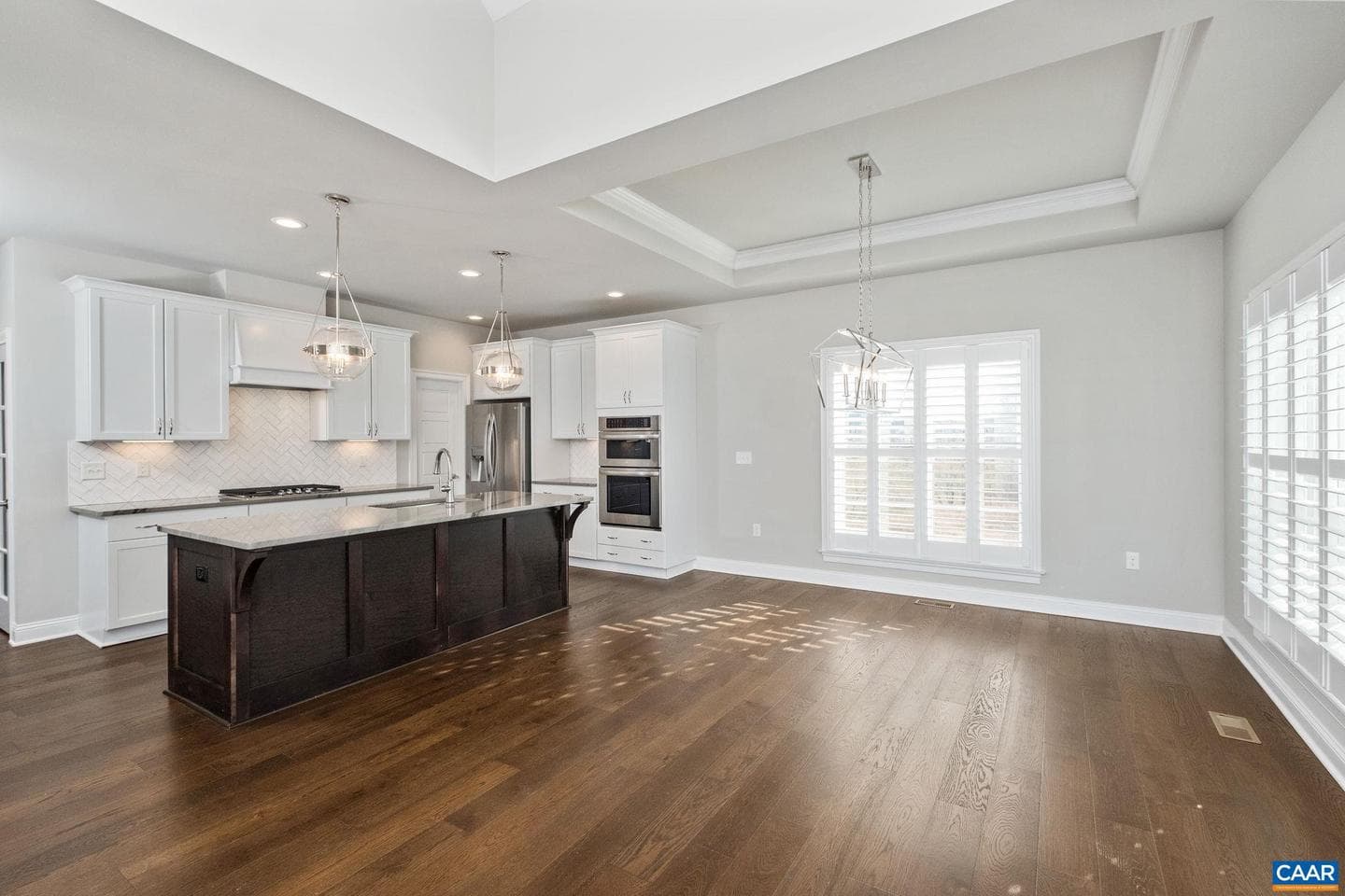 336 Avondale Ln photo 16