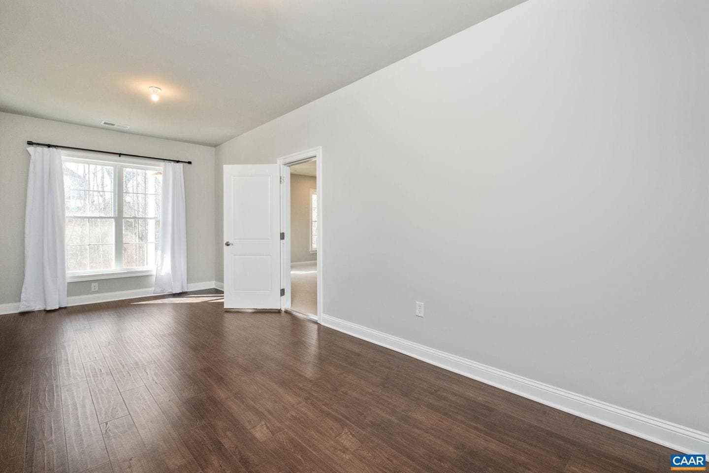 336 Avondale Ln photo 53