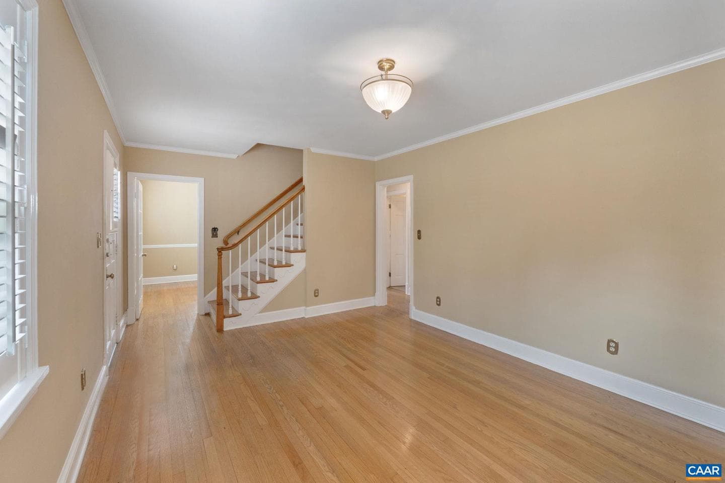 221 Lee Ave photo 7