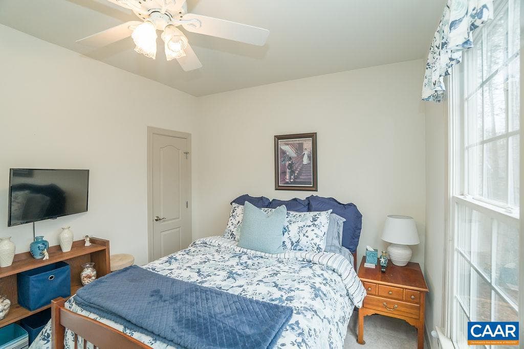 665 Fox Hollow Ln photo 17