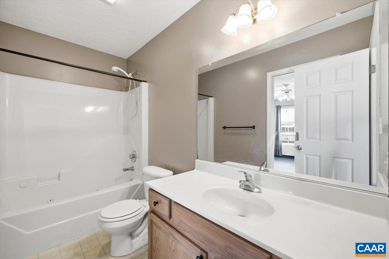 212 Inglecress Rd photo 17