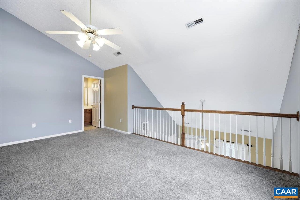 212 Inglecress Rd photo 21
