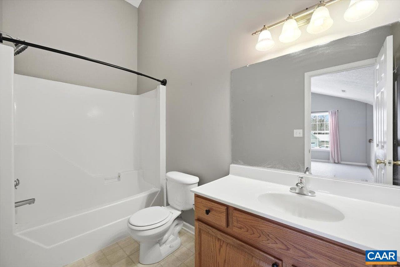 212 Inglecress Rd photo 23
