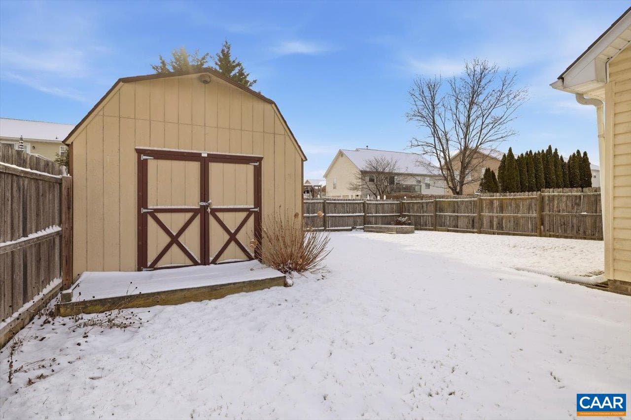 212 Inglecress Rd photo 28