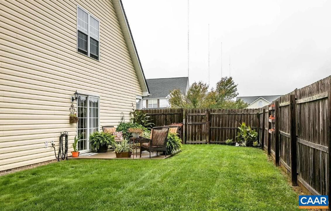 212 Inglecress Rd photo 5