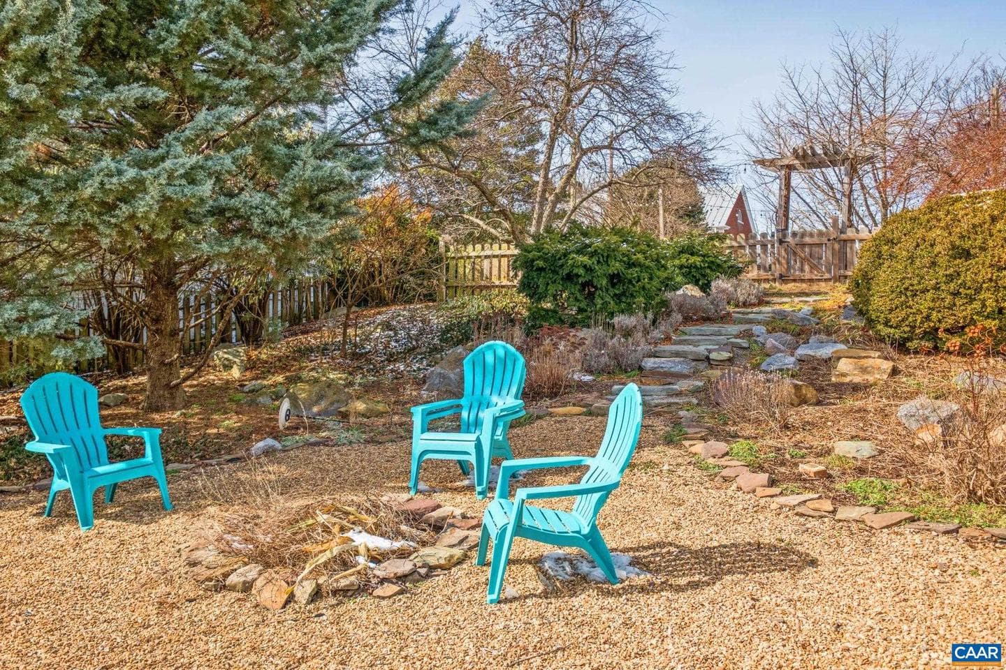 428 Maple Ave photo 52