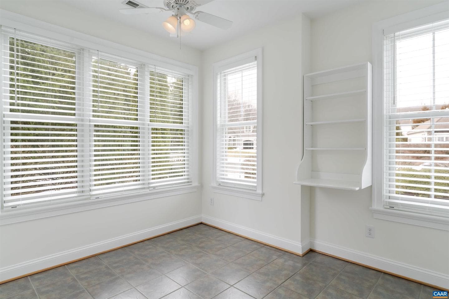 1202 Stonegate Way photo 16