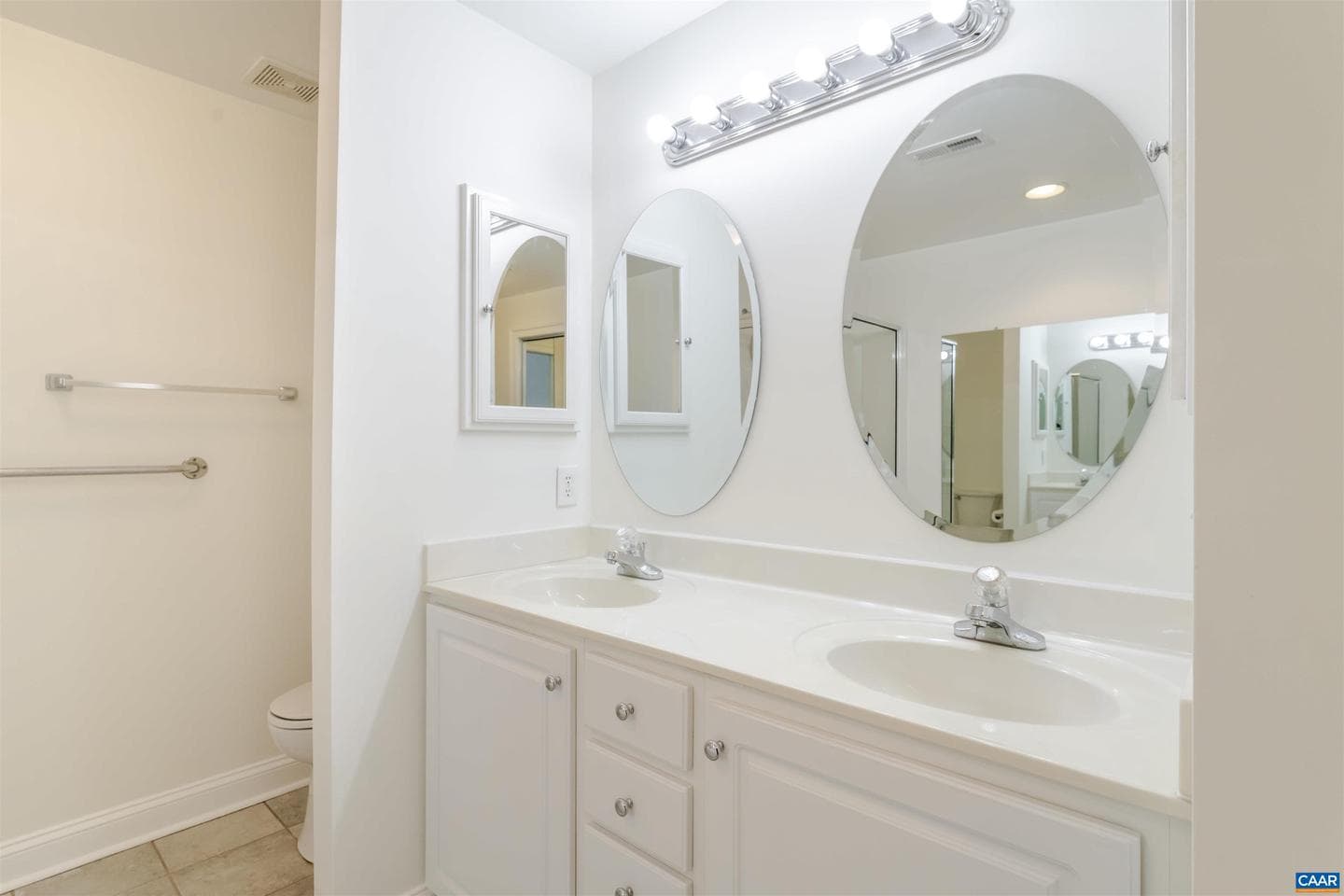 1202 Stonegate Way photo 21