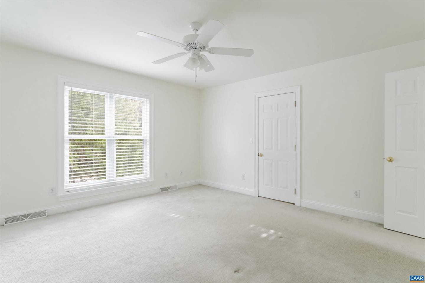 1202 Stonegate Way photo 24