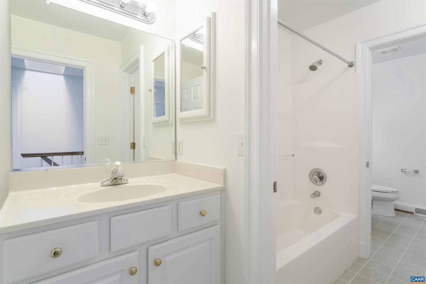 1202 Stonegate Way photo 35