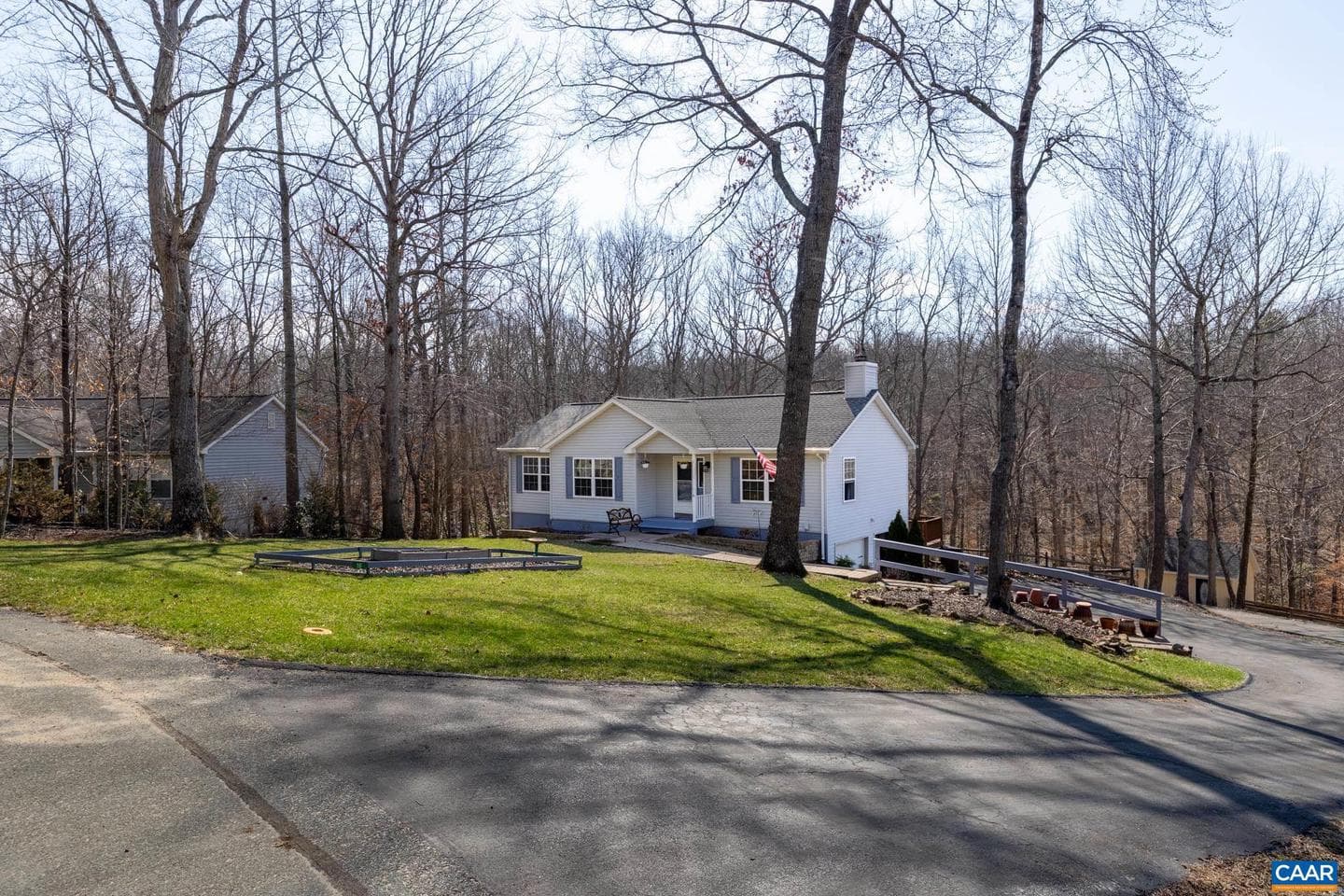 16 Chickasaw Pl photo 37