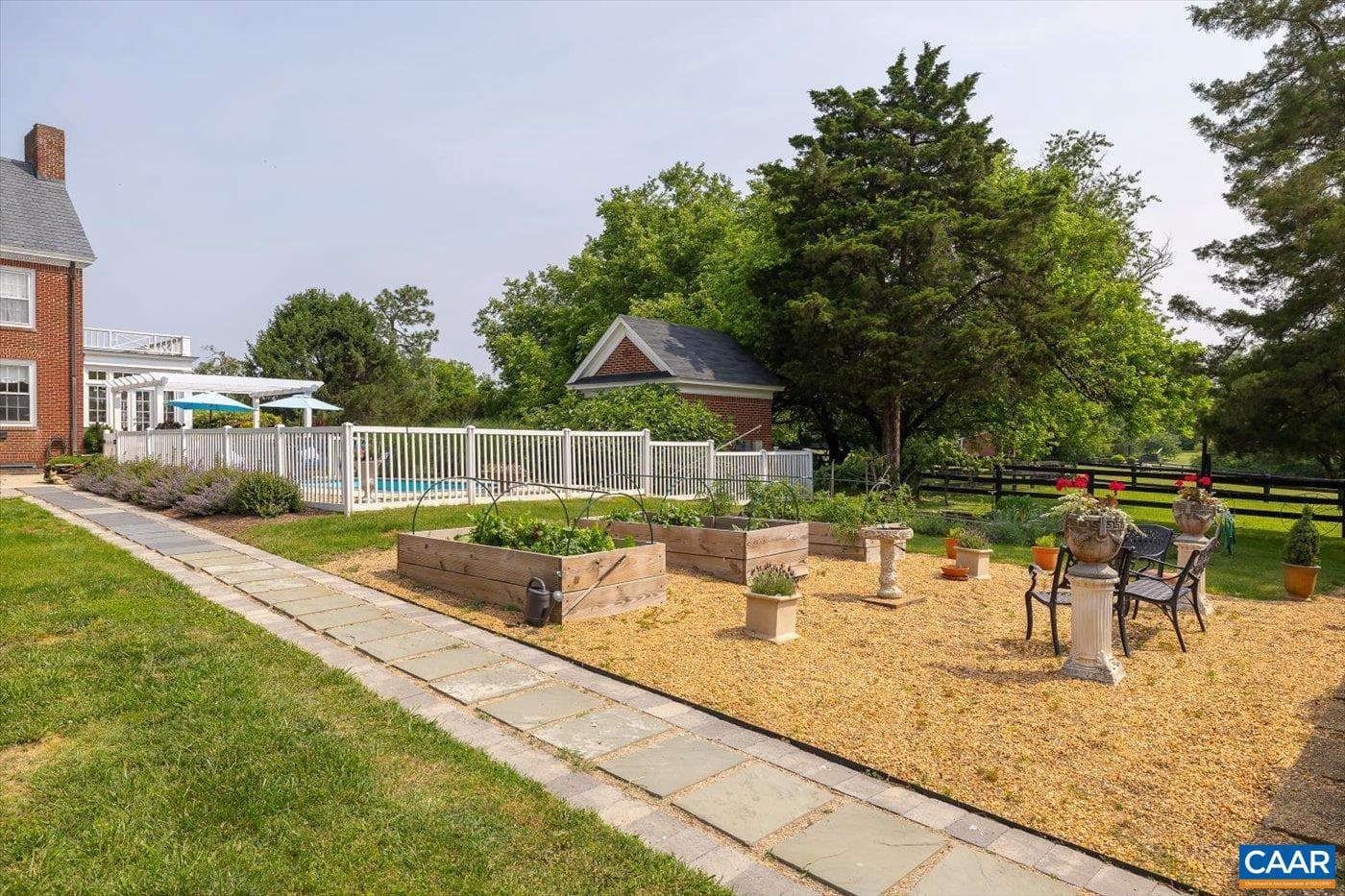 23494 Village Rd photo 34