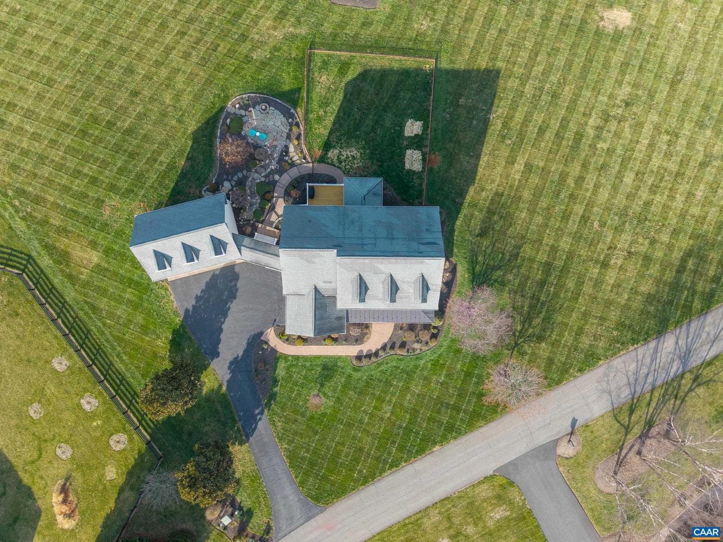536 Sunrise Ln photo 19