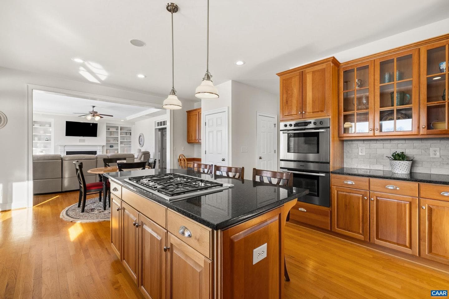 536 Sunrise Ln photo 32
