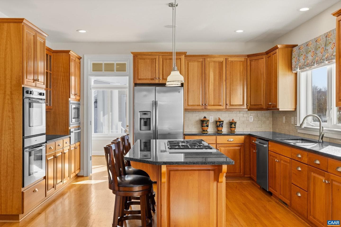 536 Sunrise Ln photo 34