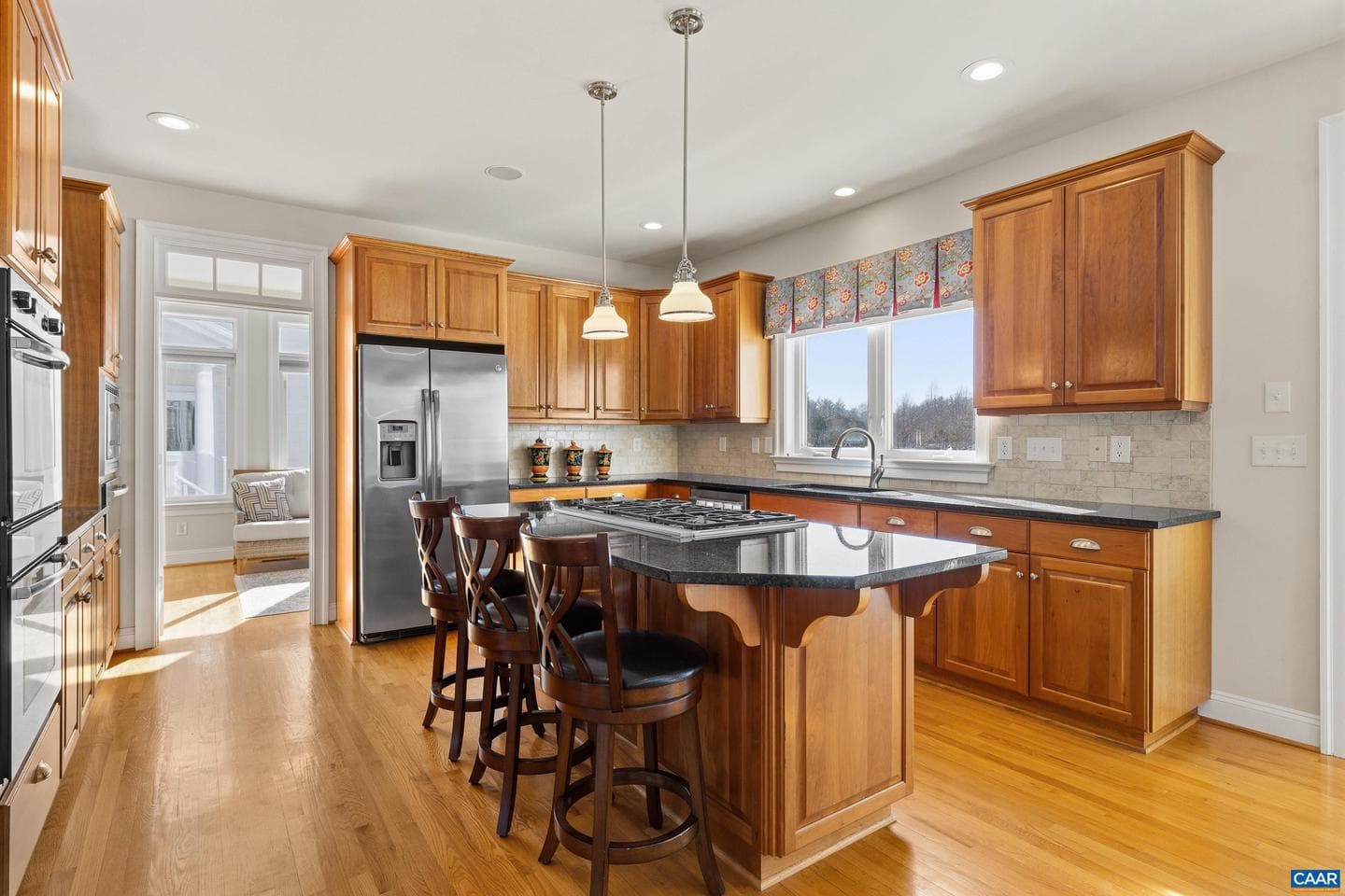 536 Sunrise Ln photo 38