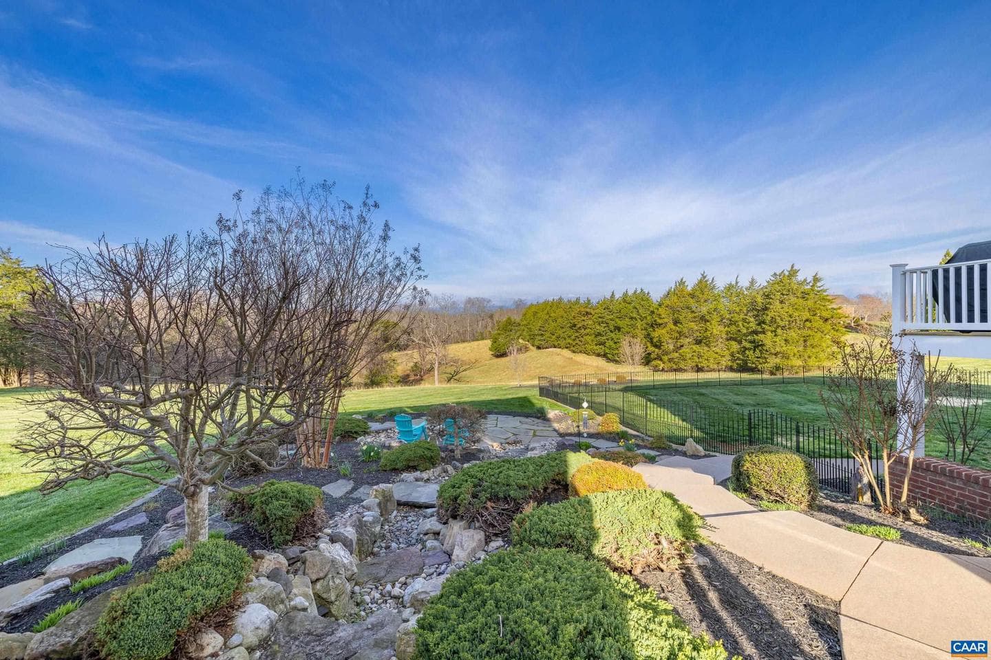 536 Sunrise Ln photo 9